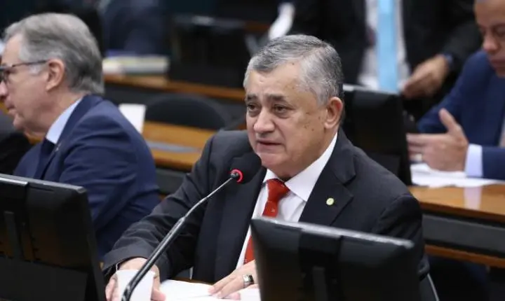 Projeto define como prática abusiva a cobrança de qualquer taxa sobre o Pix